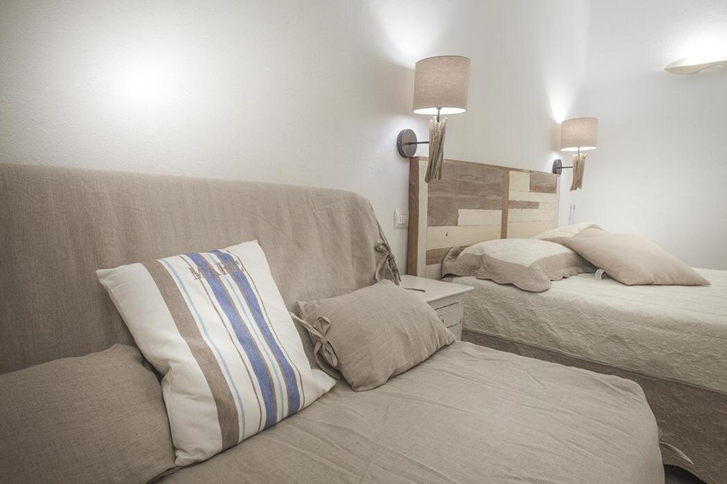 B&B Jolie Santa Teresa Gallura Buitenkant foto